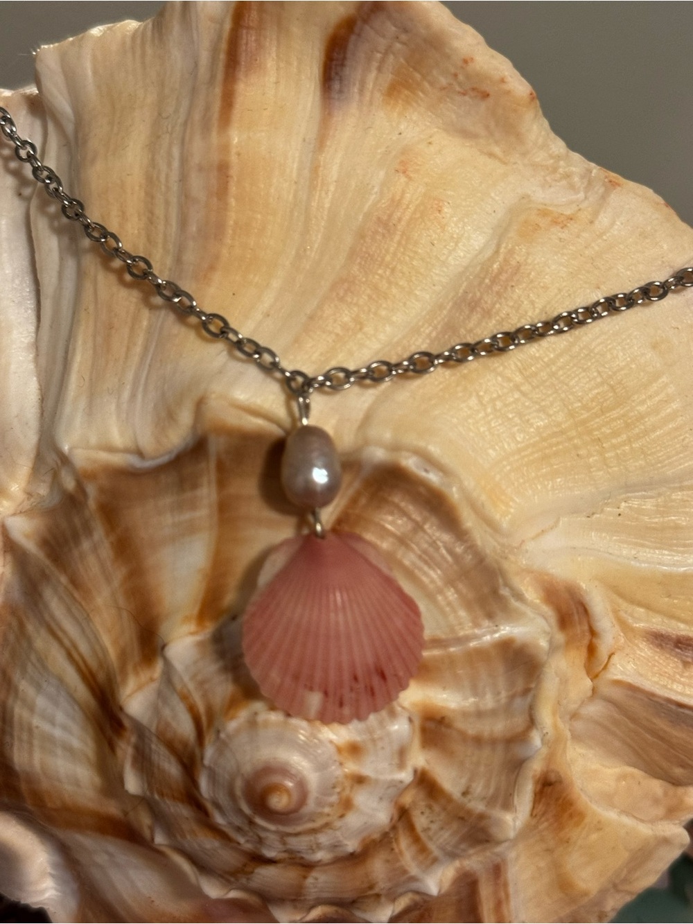 Pink Shell Pendant Necklace with pinkish Pearl Accent - Handmade Women Jewelry